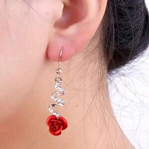 Lovely Floral Rose Design Rhinestone embellished Dangle Earrings Set